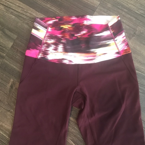 3/$50 Lululemon Wunder Under Shine On 21” Crop - Picture 5 of 13